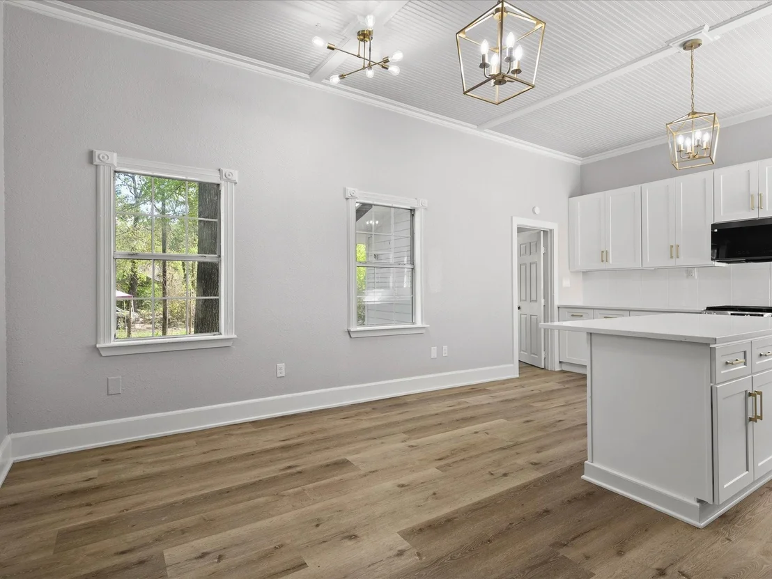 Photo of 16958 Cedar Road