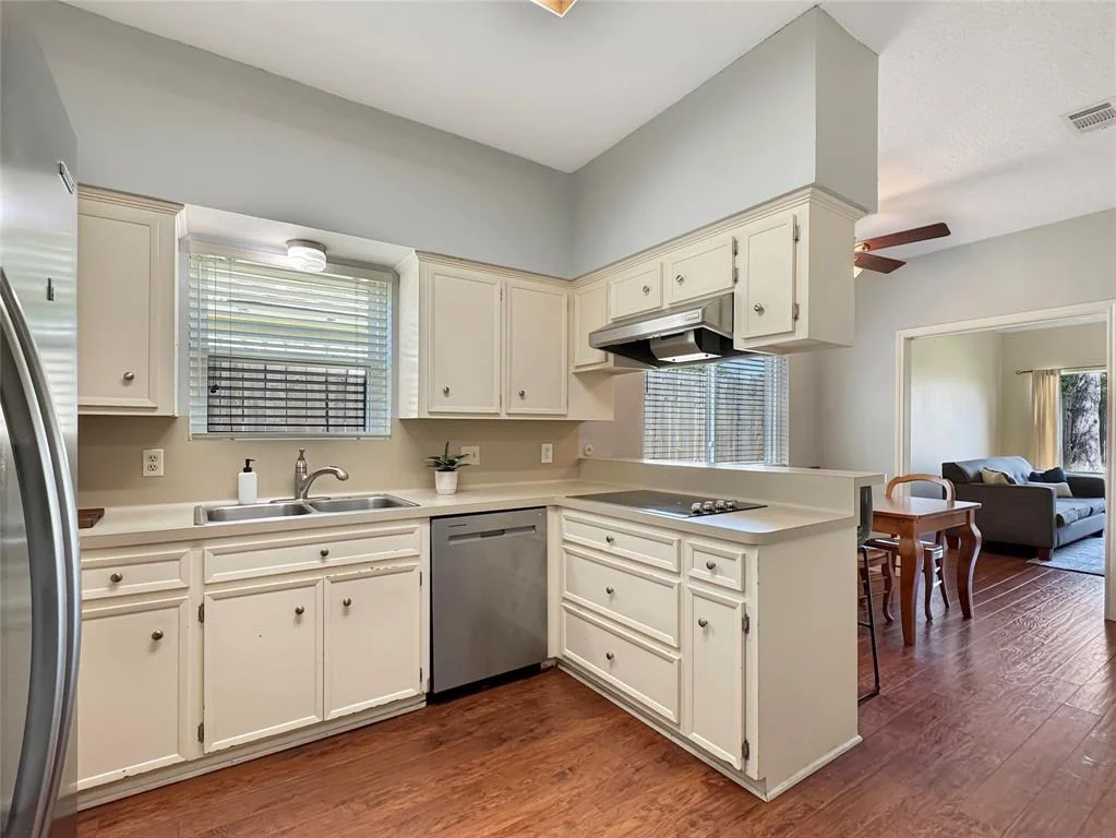 Photo of 10922 Lasso Lane