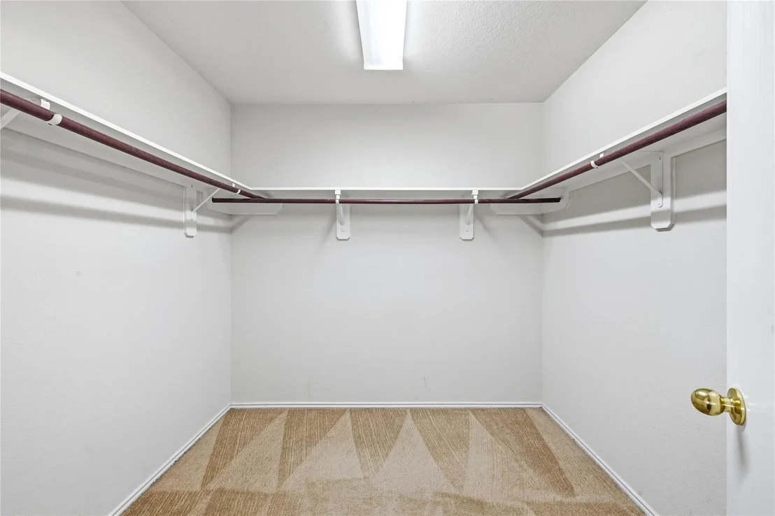 Photo of 606 Kiley Drive