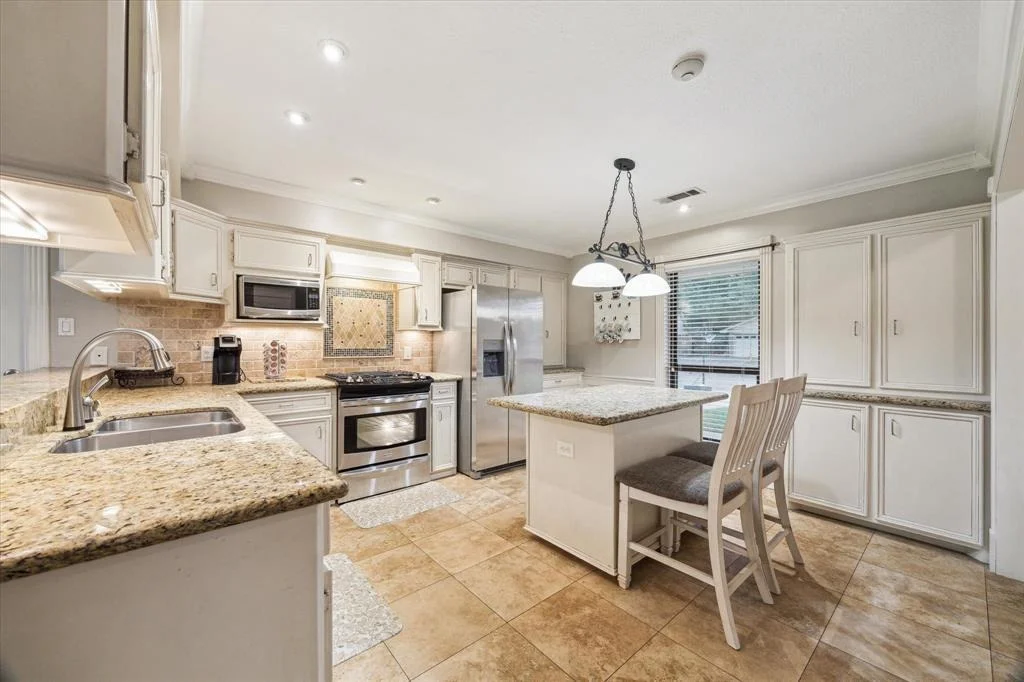 Photo of 5911 Hewitt Drive