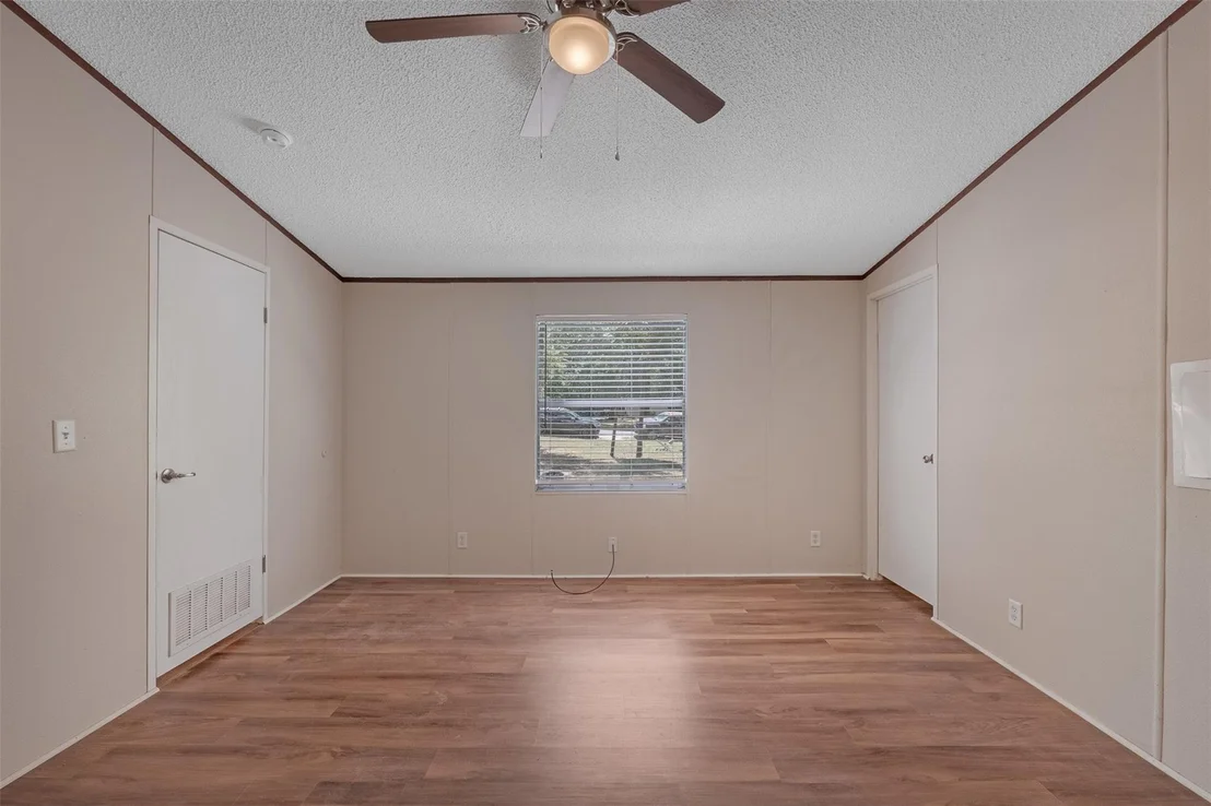 Photo of 350 Oak Tree Drive