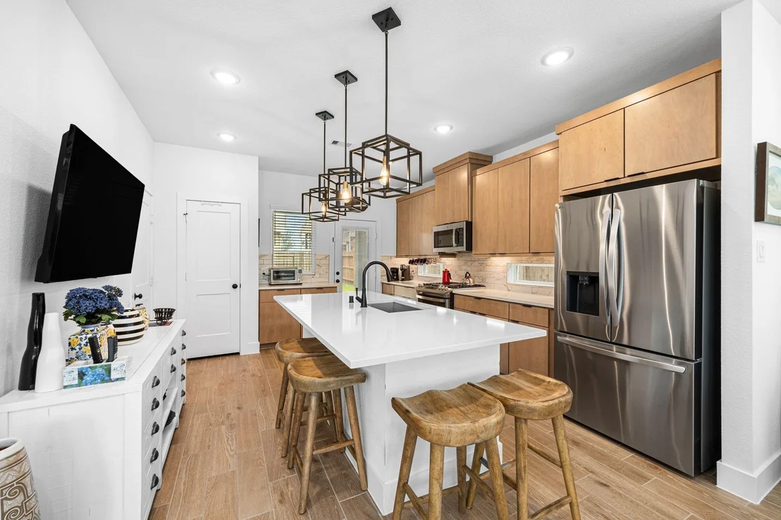 Photo of 7618 Redbud Orchard Road