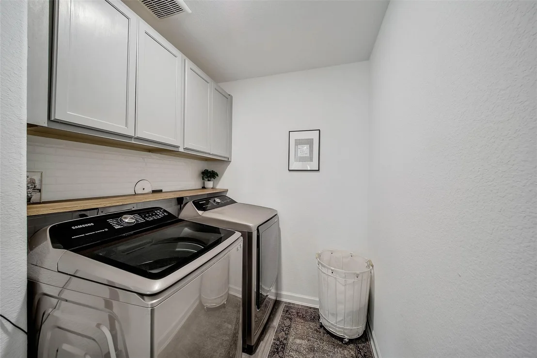 Photo of 5817 Hedwig Hill Lane