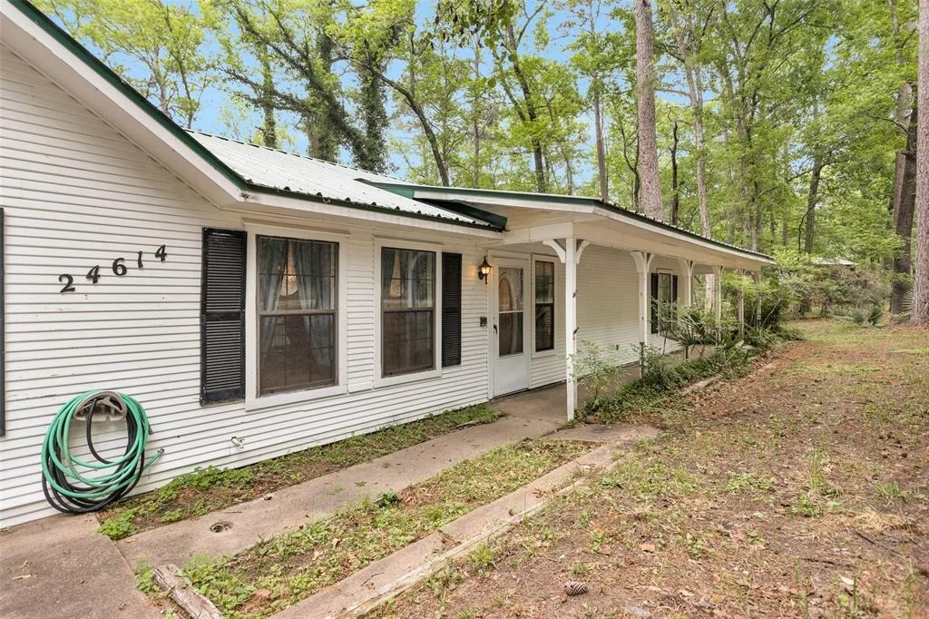 Photo of 24614 Spruce