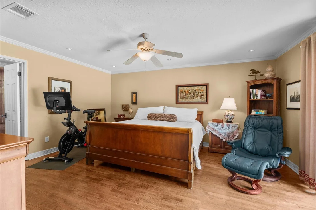 Photo of 9103 Herts Road