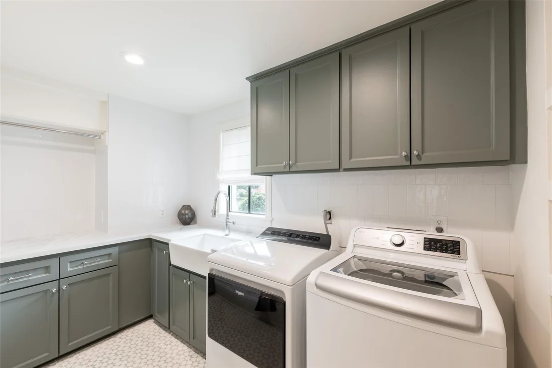 Photo of 25 Woodsborough Circle
