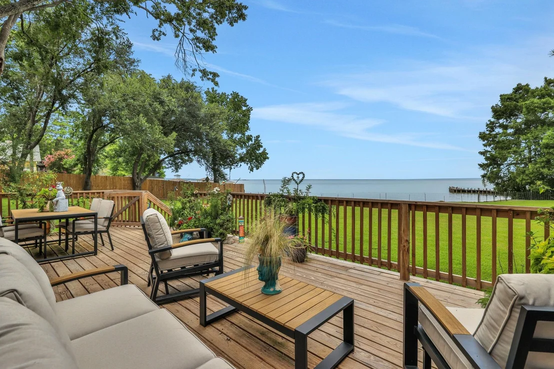Photo of 220 Harbor Run Drive
