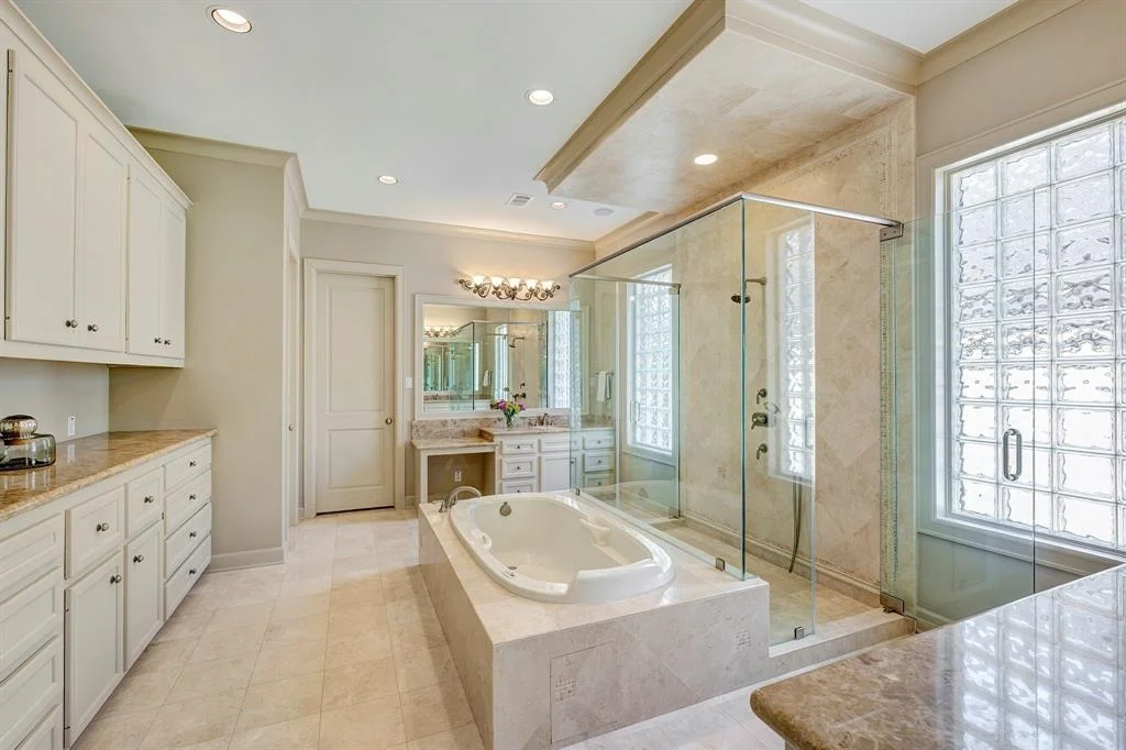 Photo of 702 Mulberry Lane