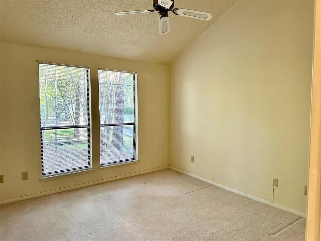 Photo of 21 N Mossrock Road
