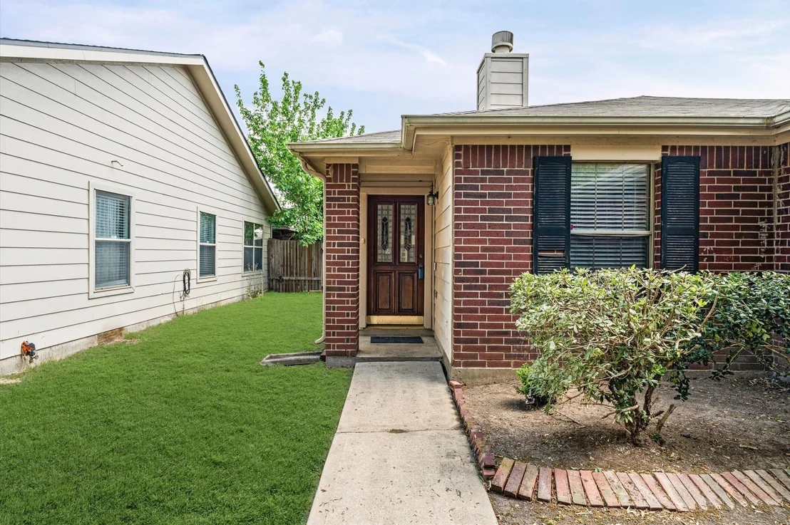 Photo of 9231 Grove Haven Drive
