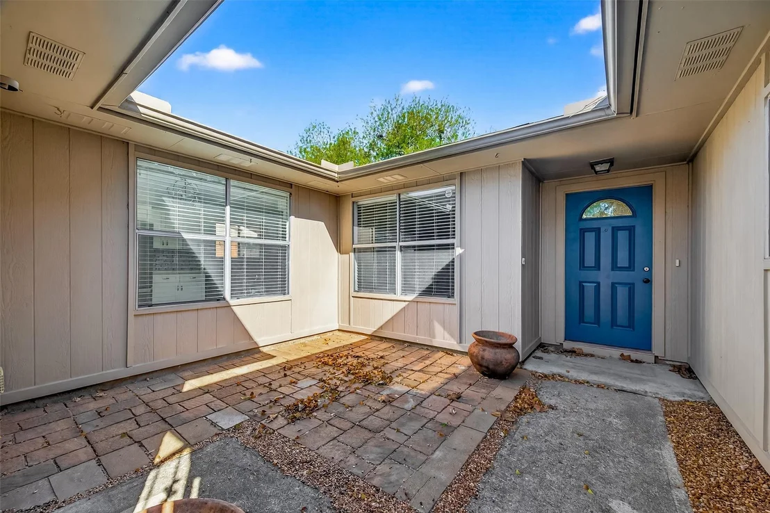 Photo of 17043 Coachmaker Drive