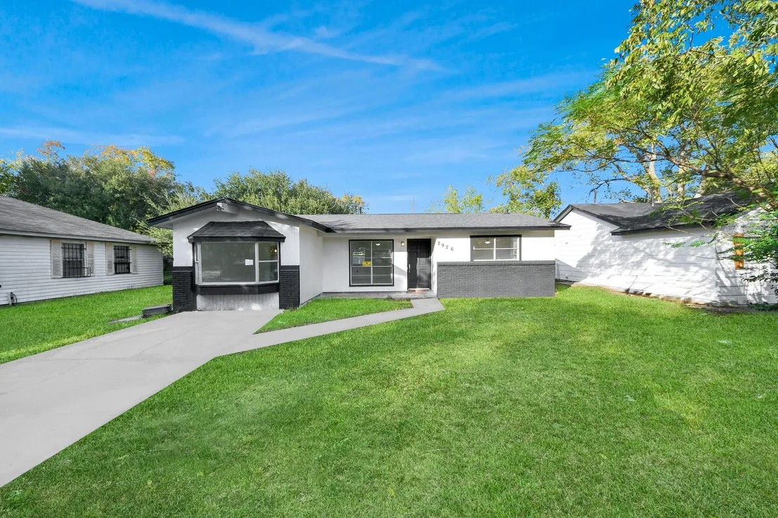 Photo of 2926 Knotty Oaks Trl Trail
