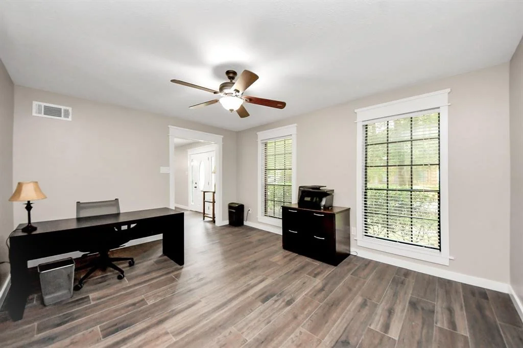 Photo of 2914 Silver Falls Drive