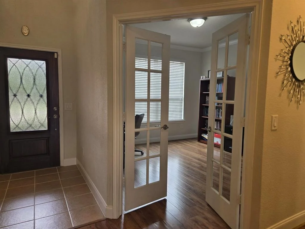 Photo of 5115 Baroness Lane