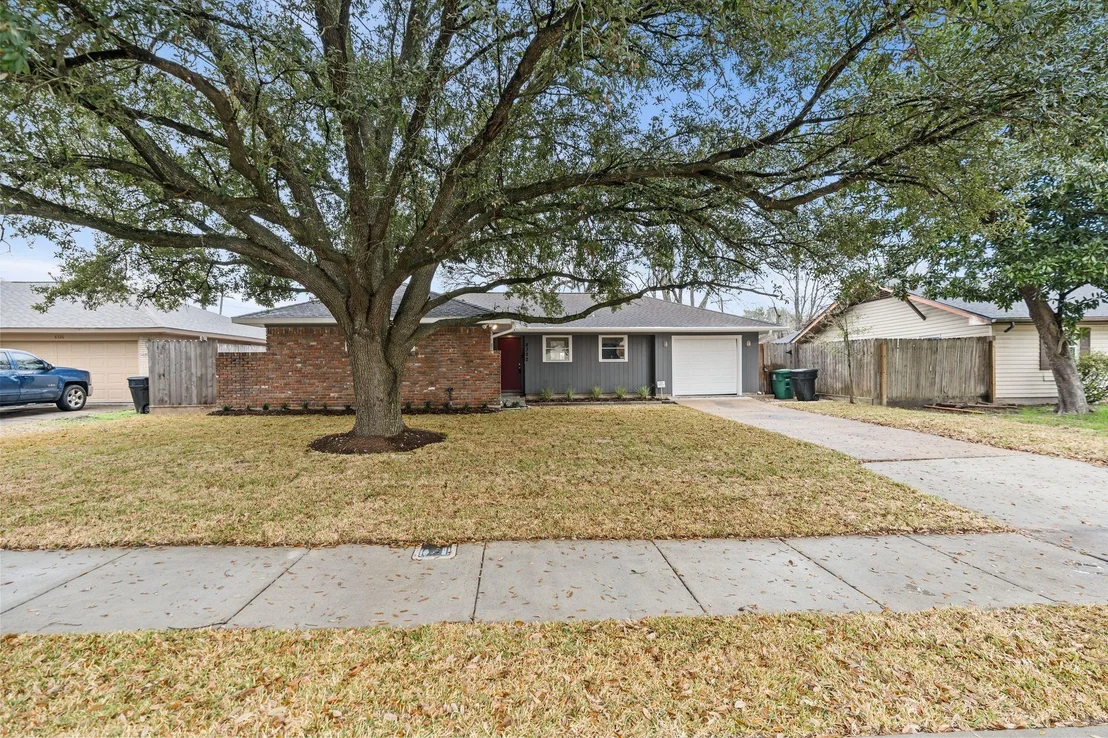 Photo of 8322 Glen Valley Drive