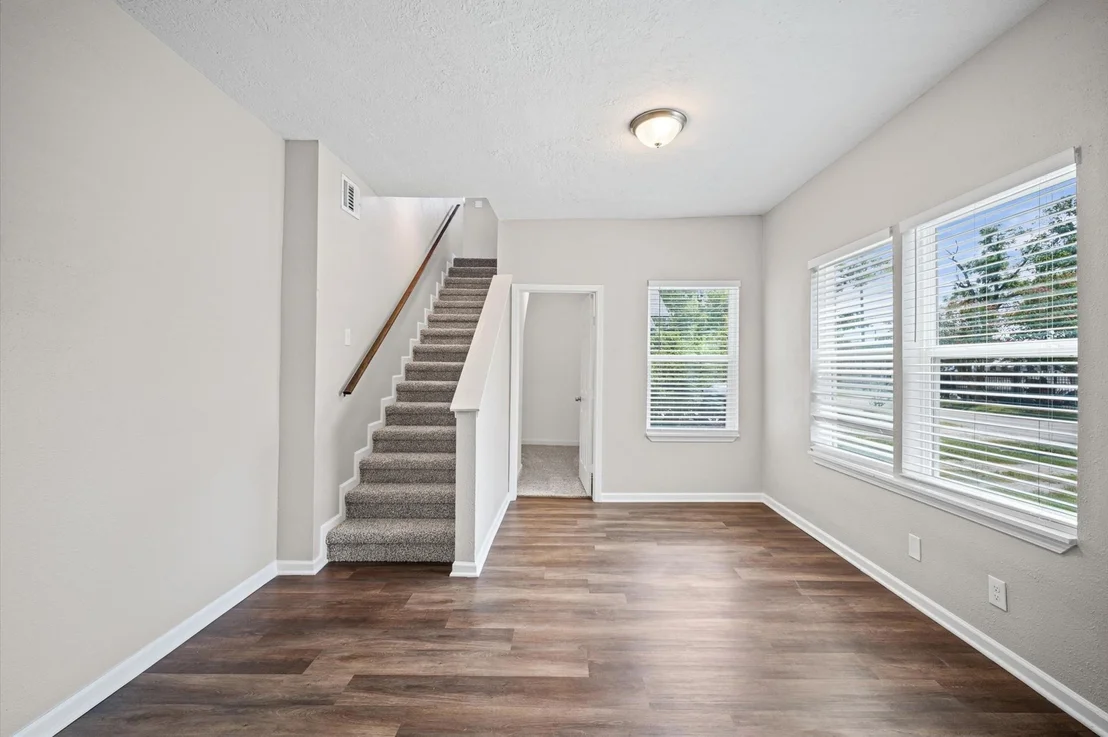 Photo of 909 King Street