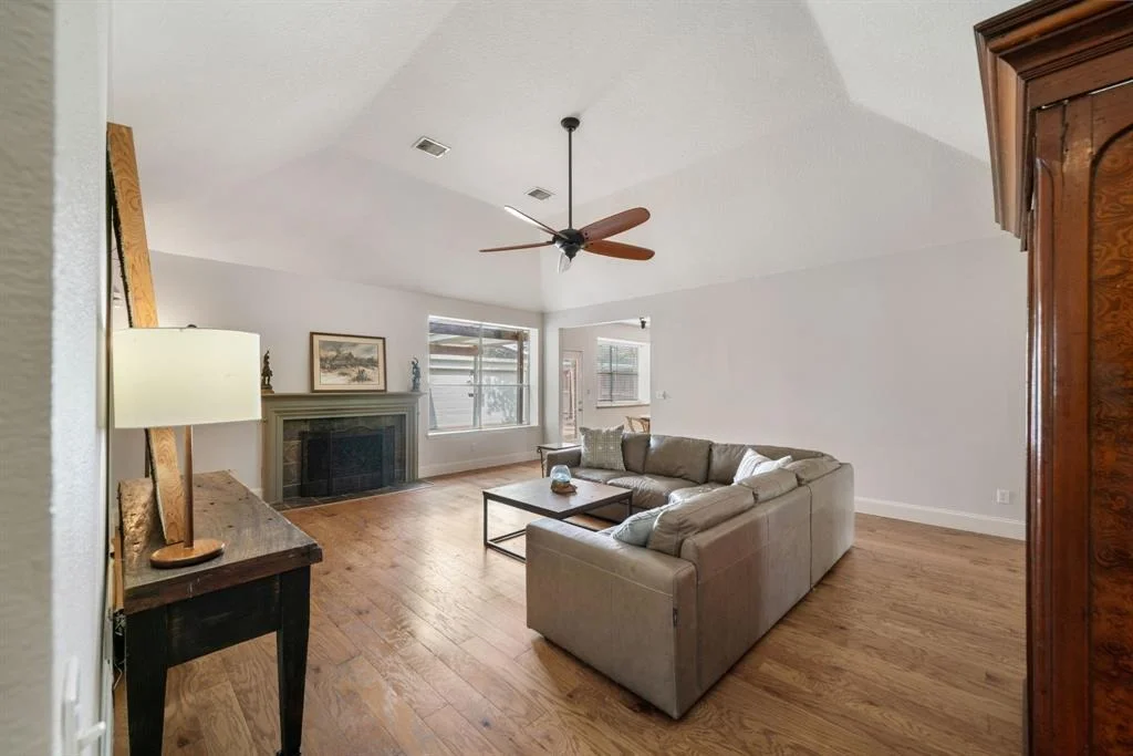Photo of 11111 Hillside Glen Trail