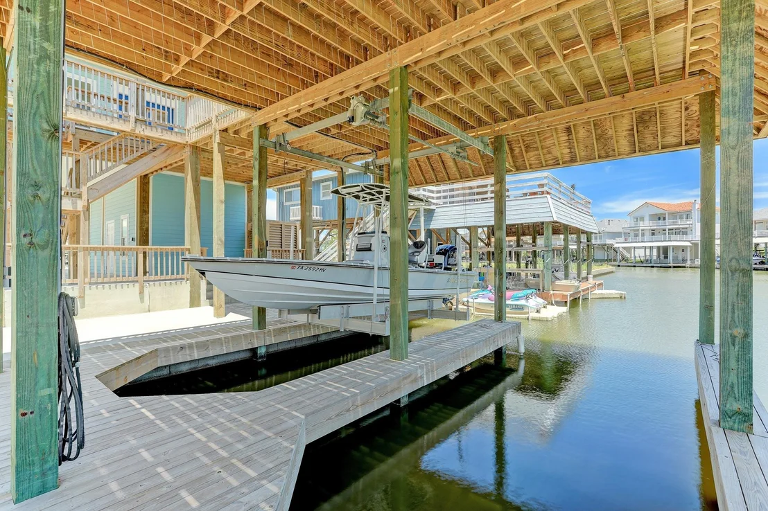 Photo of 302 Neptune Circle