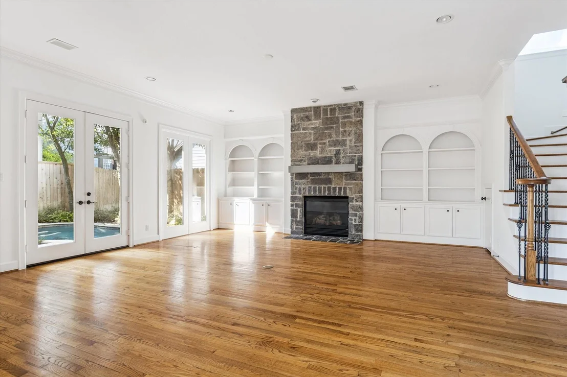 Photo of 6106 Fordham Street