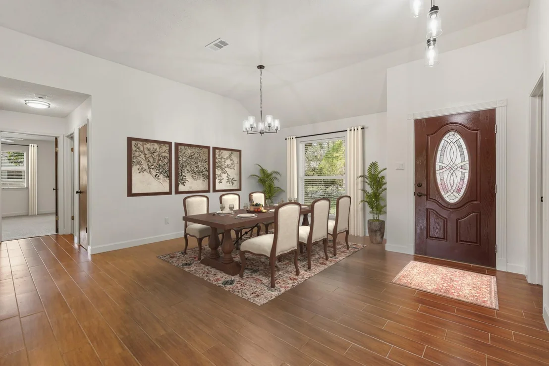 Photo of 2826 E Elm Circle