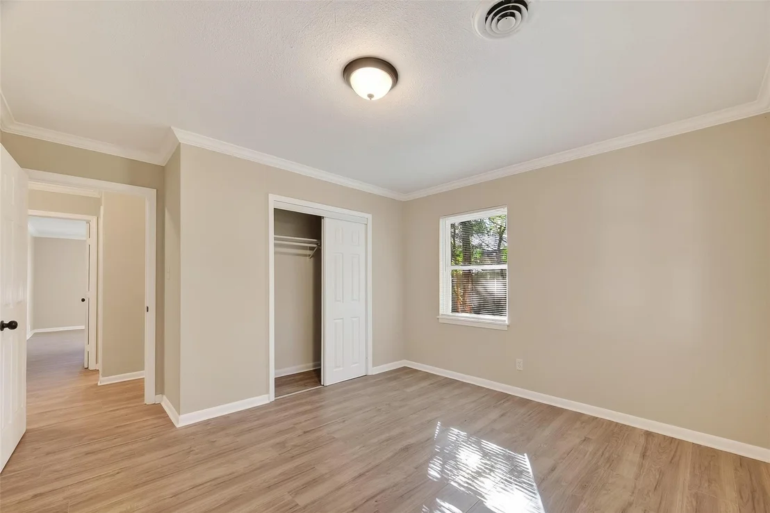 Photo of 105 Longridge Drive