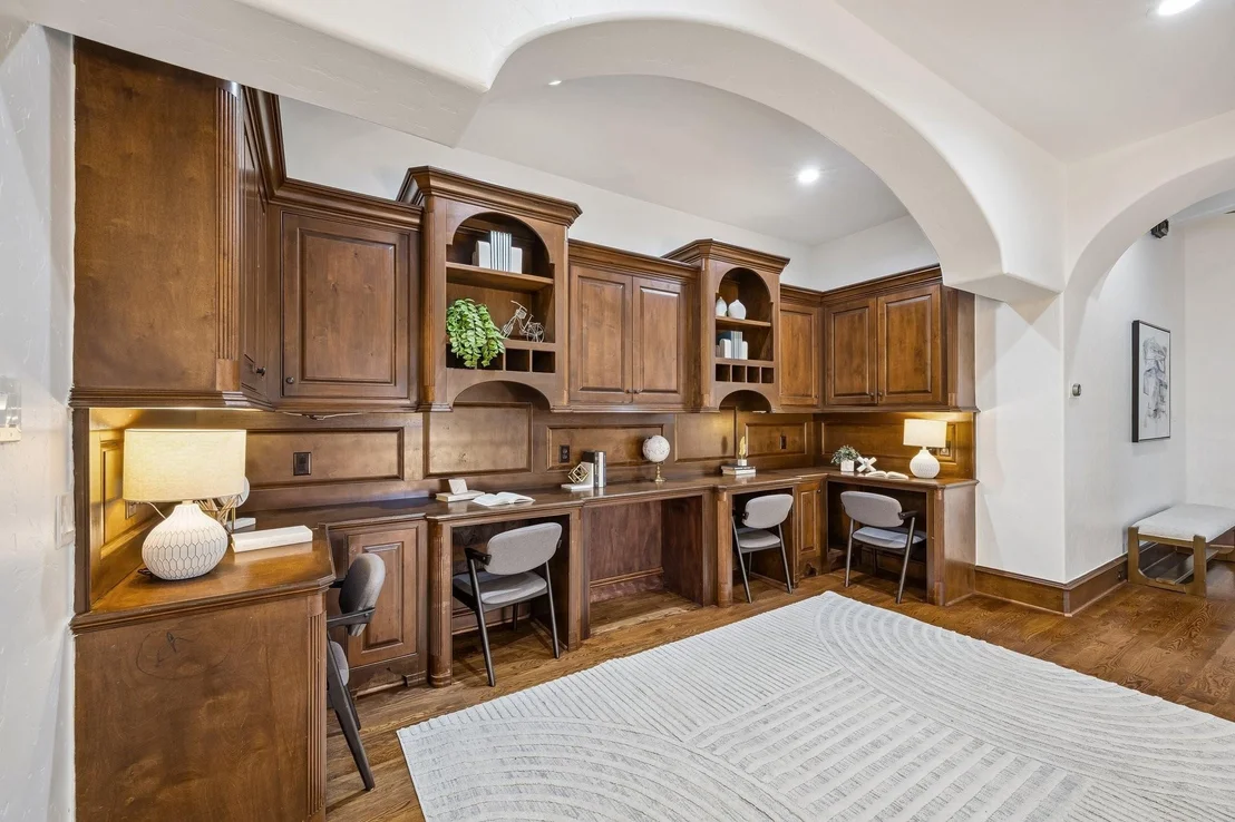 Photo of 6 N Fazio Way