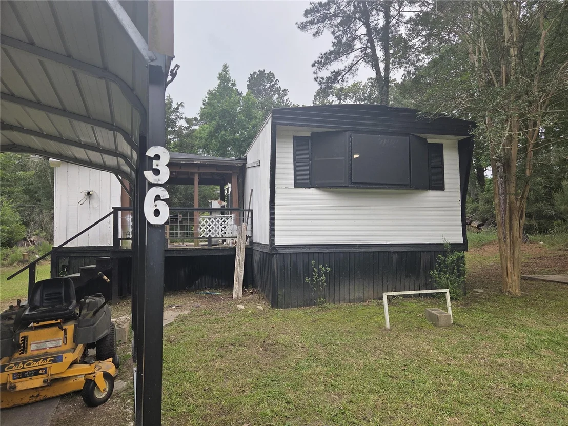 Photo of 36 E Whippoorwill Lane