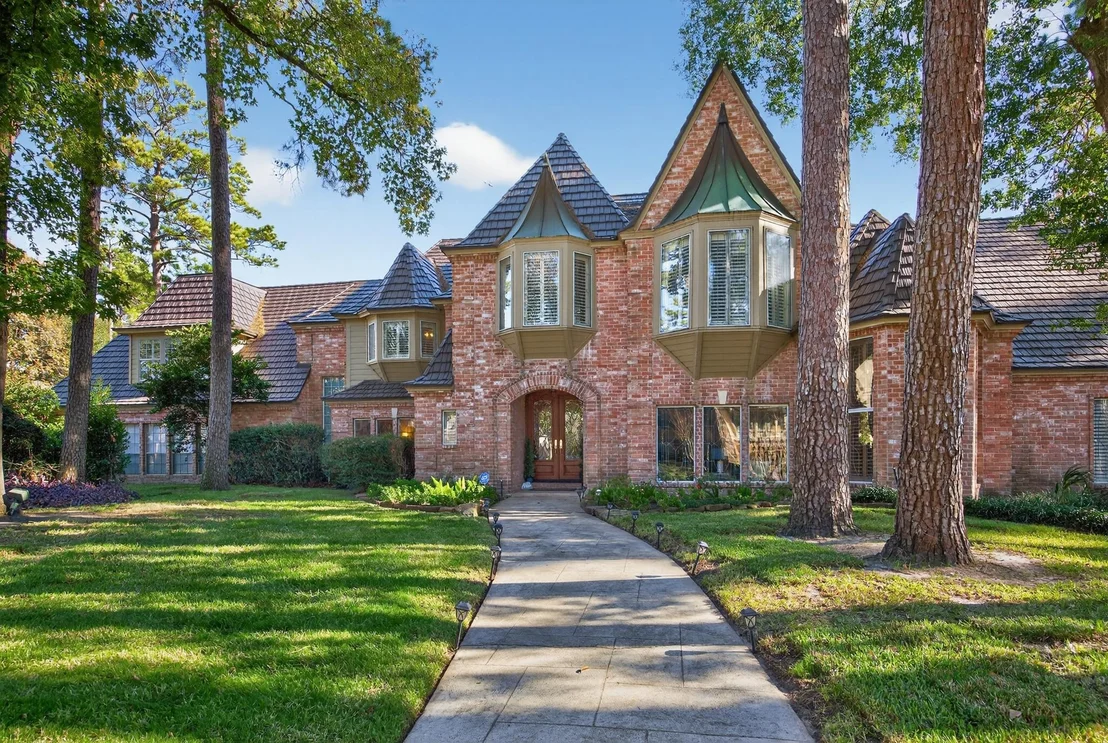 Photo of 8807 Chelmsford Lane