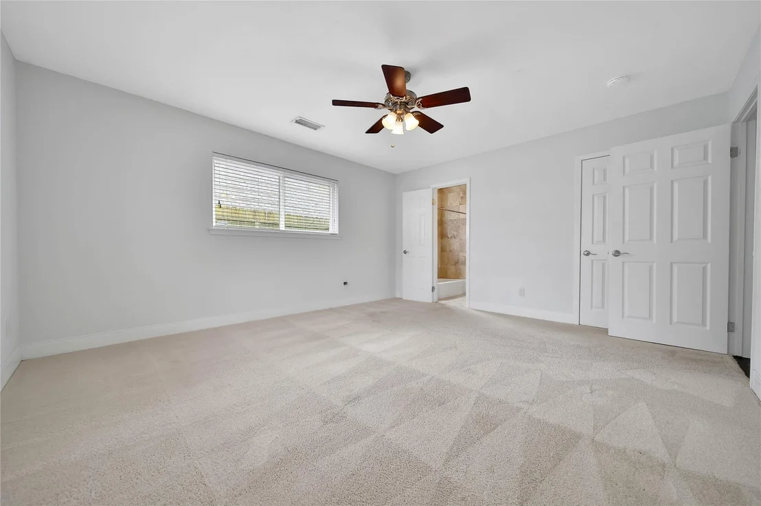 Photo of 995 Curtin Street