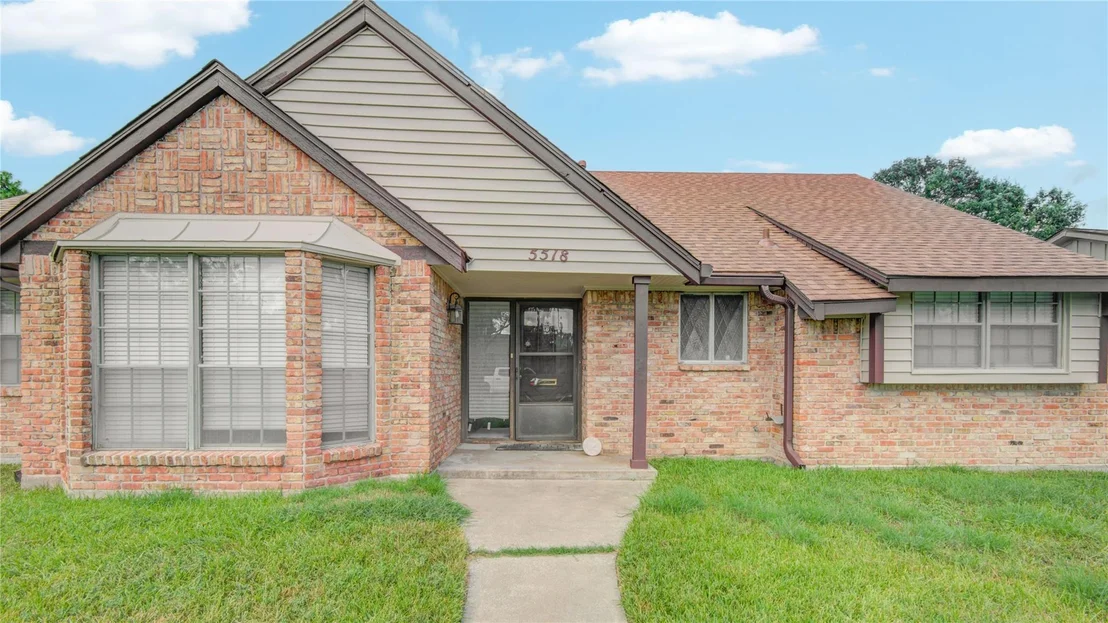Photo of 5518 Dumfries Drive