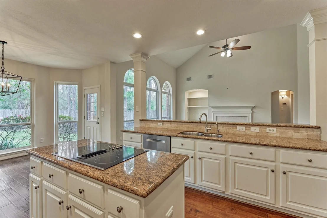 Photo of 18 Gallant Oak Place