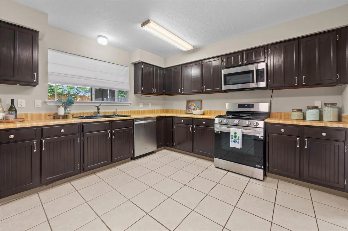 Photo of 2115 Fort Laramie Drive