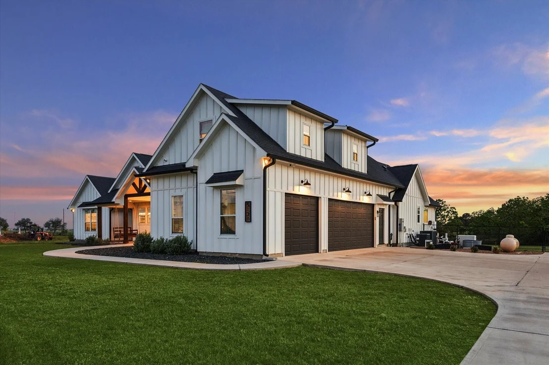 Photo of 5131 Timber Ridge Drive