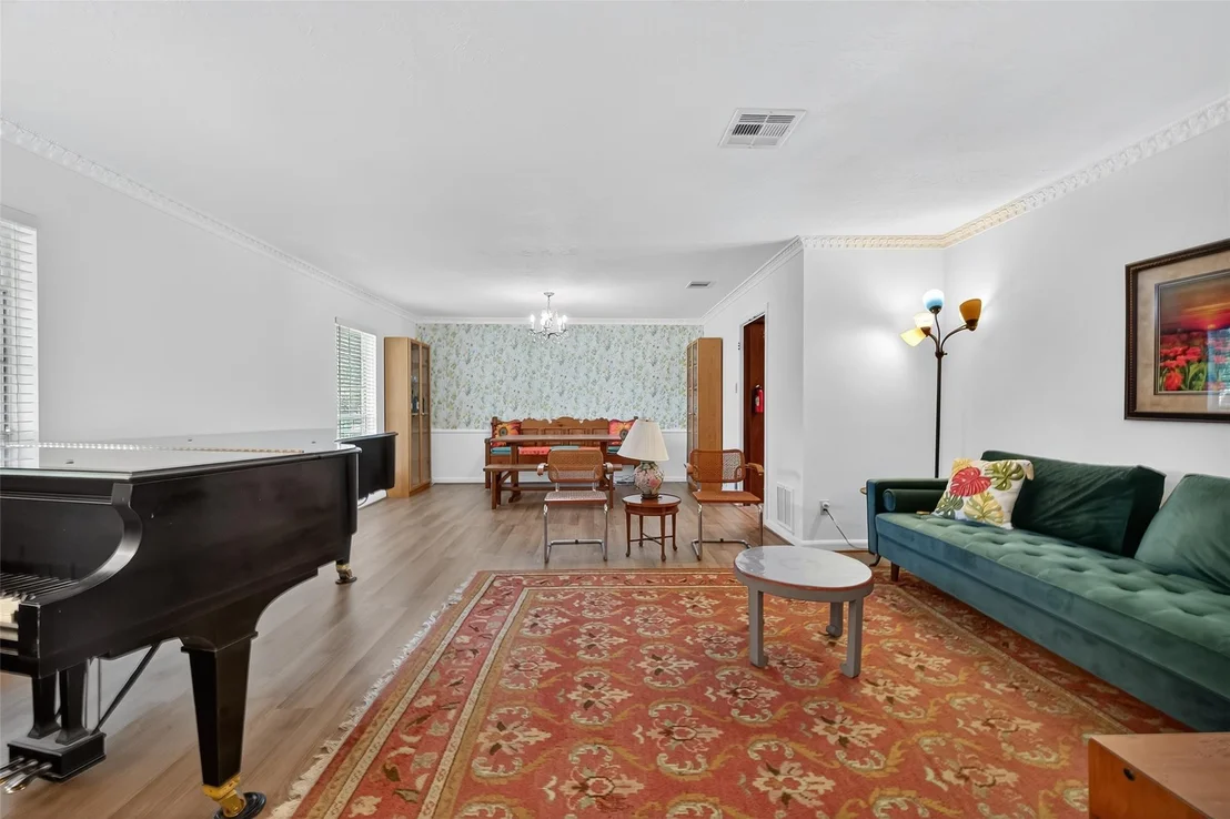 Photo of 9218 Rowan Lane