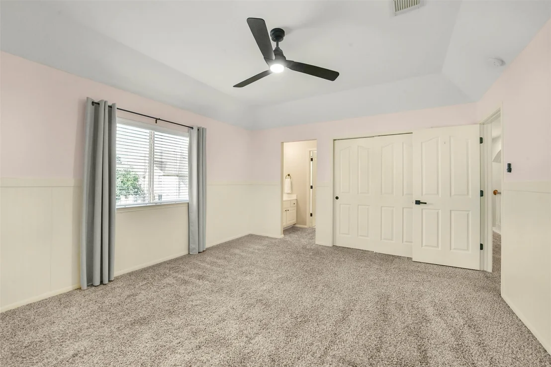 Photo of 15730 Lake Loop Drive