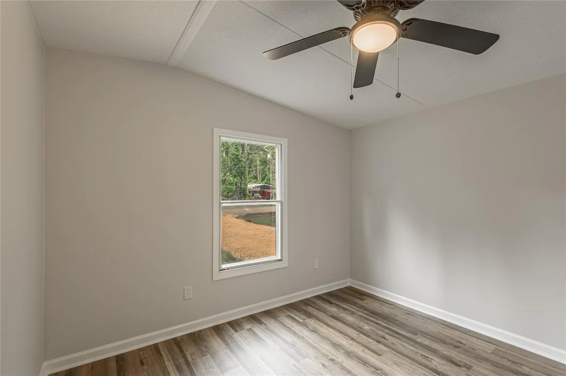 Photo of 352 Cherokee Lane