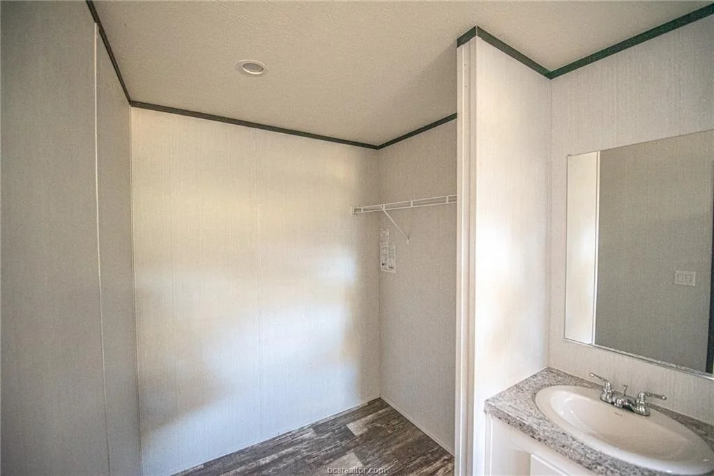 Photo of 551 Boysenberry Road