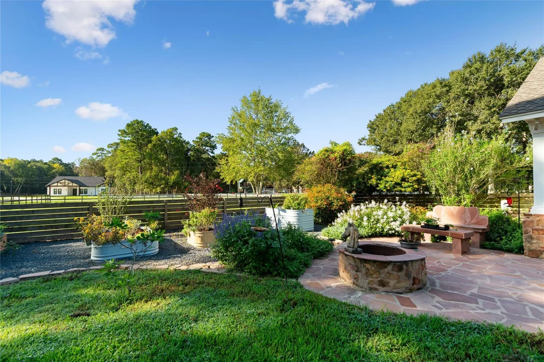 Photo of 28907 Valley Commons Drive