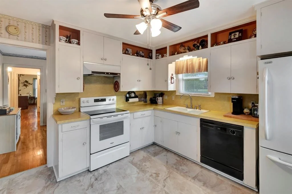 Photo of 820 Meadow Lane
