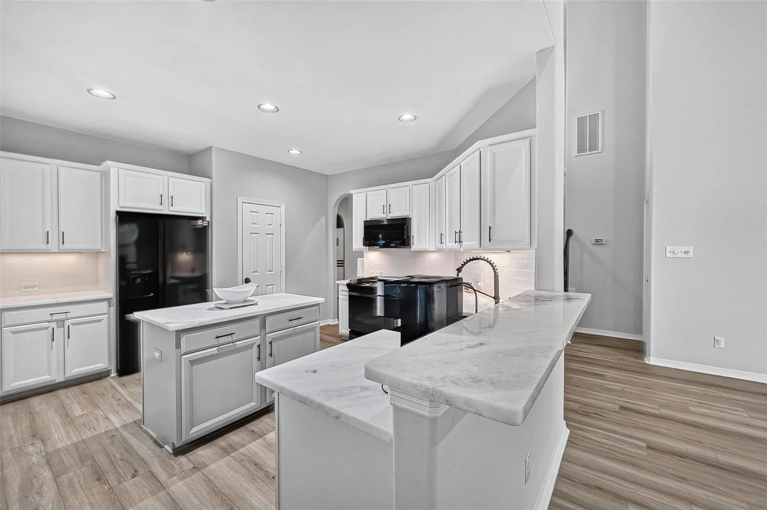 Photo of 4103 Misty Waters Lane