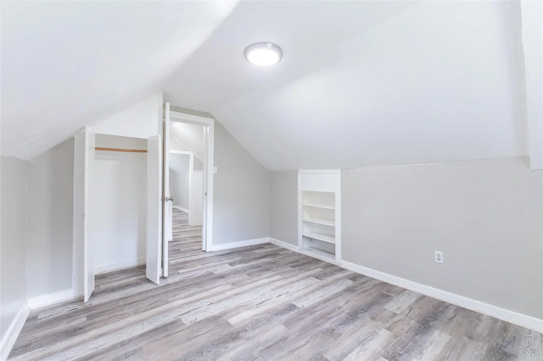 Photo of 2118 Rolling Hills Road