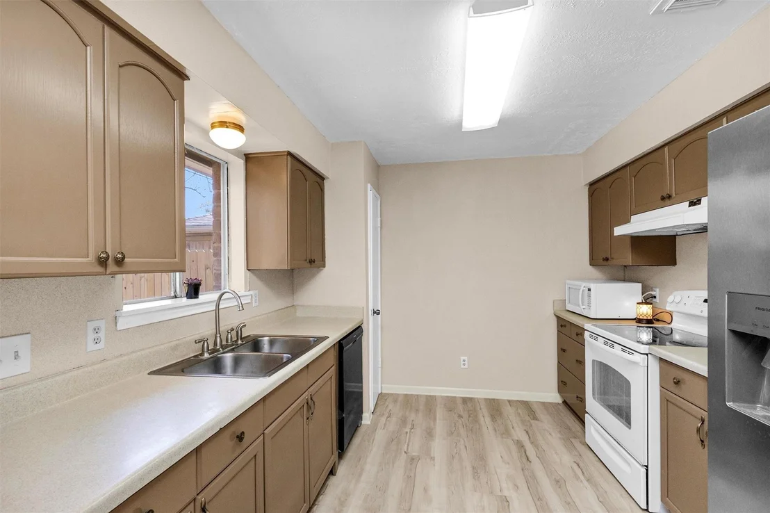 Photo of 23014 Berry Pine Drive