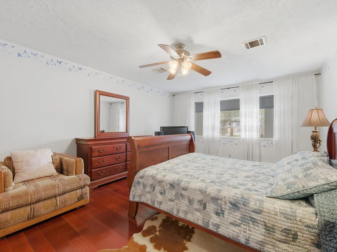 Photo of 5226 Springton Lane