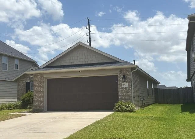 Photo of 25615 Whitehaven Gate Street