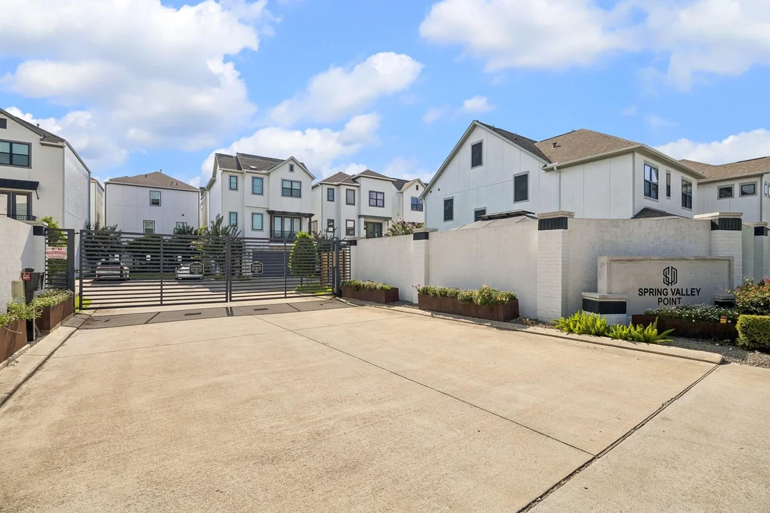 Photo of 8705 Ojeman Oaks Lane