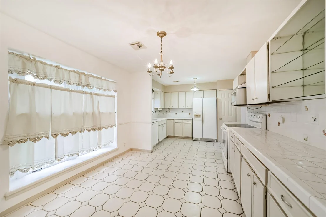 Photo of 7510 Romney Road