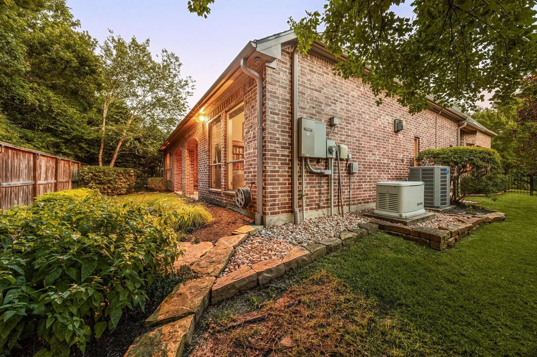 Photo of 195 Oarwood Place
