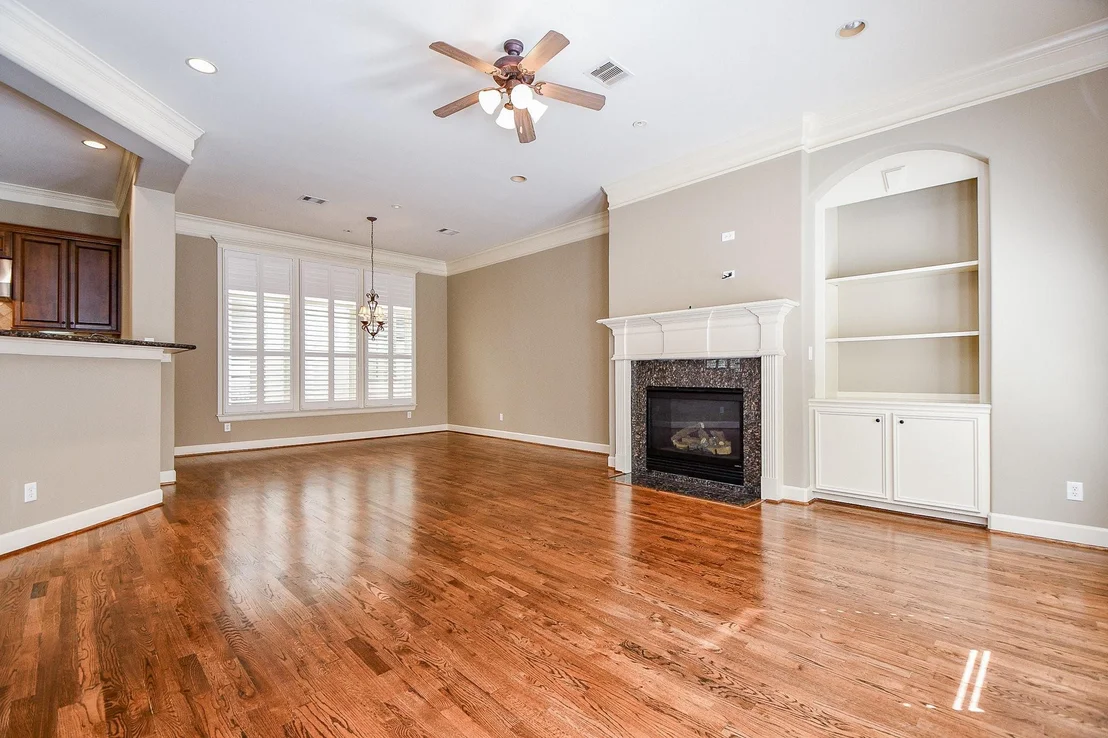 Photo of 4826 Austin Street