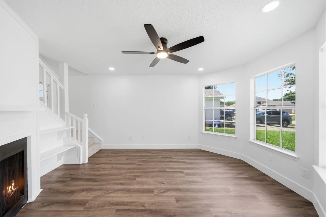 Photo of 5820 Guadalupe Drive