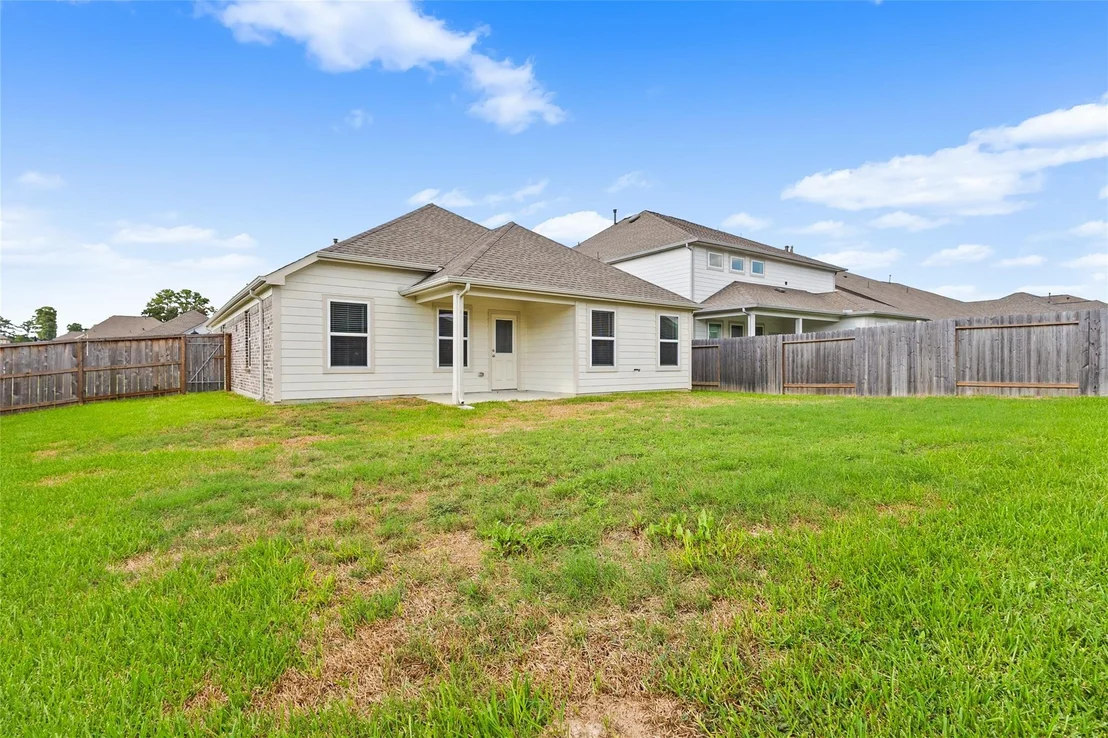 Photo of 5643 Silverleaf Oak Lane